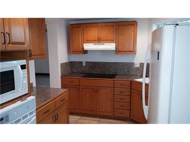 3088Mary St, Miami, FL 33133