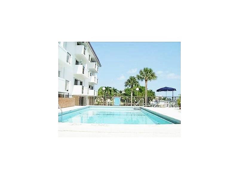 6901Edgewater Dr, Coral Gables, FL 33133