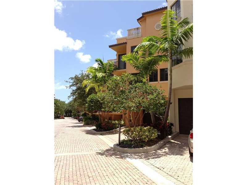 3471MAIN HWY, Miami, FL 33133