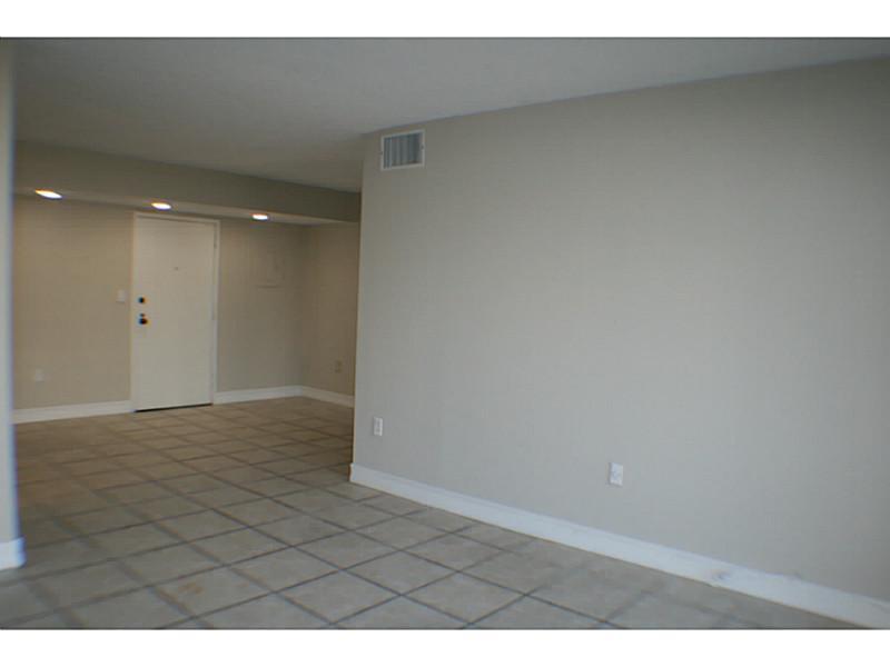 911 East PONCE DE LEON BL, Coral Gables, FL 33134