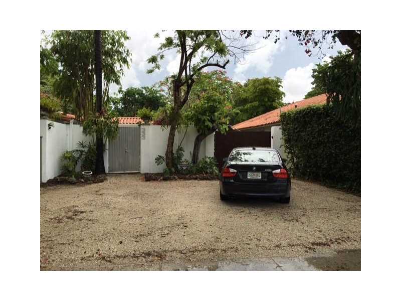 333 Mendoza Ave, Coral Gables, FL 33134