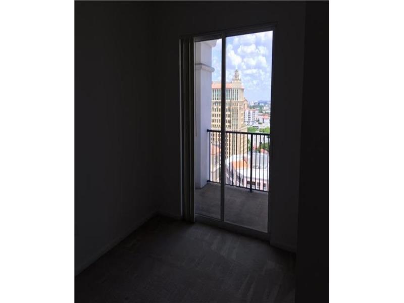 10ARAGON AVE, Coral Gables, FL 33134