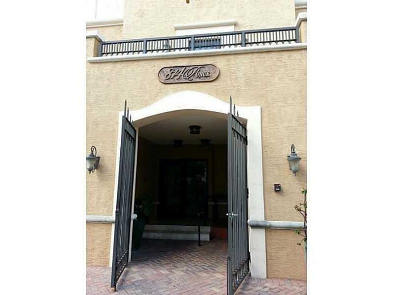 814 Ponce De Leon Blvd 219, Coral Gables, FL 33134