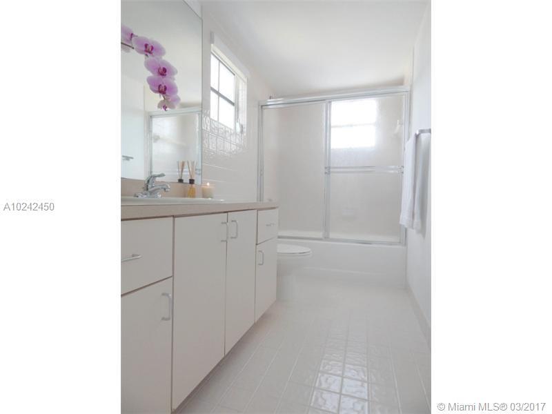 411 Southwest 37, Miami, FL 33135