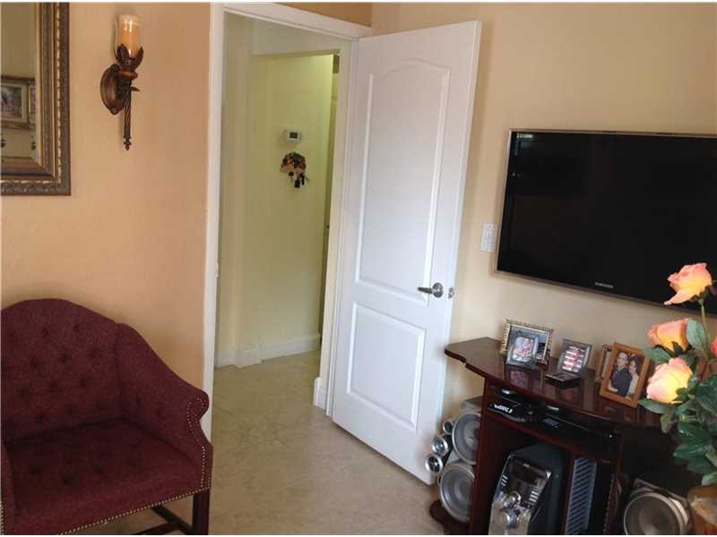 1742 Southwest 11th St, Miami, FL 33135