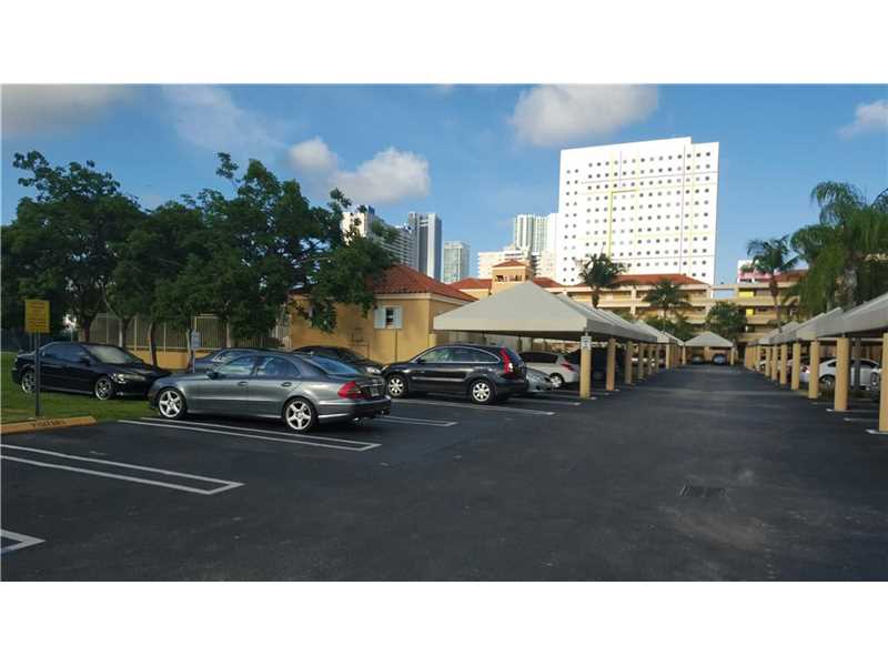 269 NW 7 ST 319, Miami, FL 33136