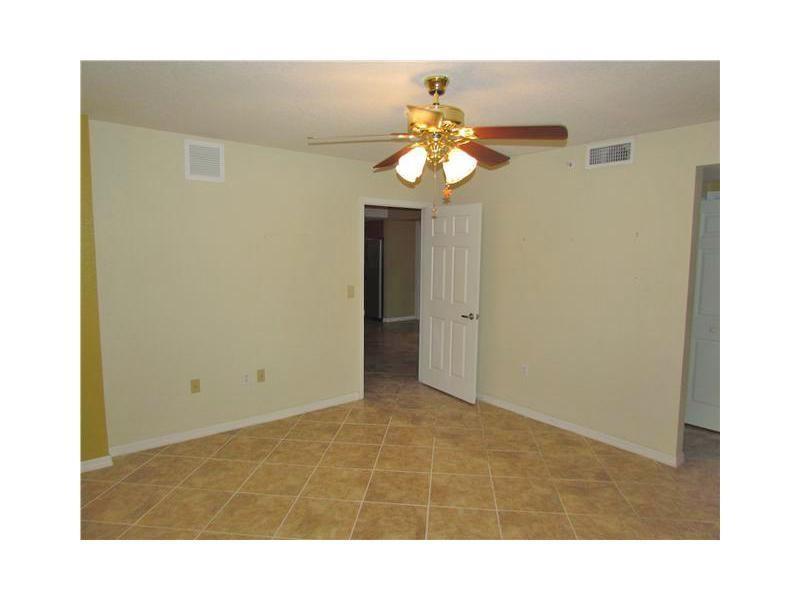 816 Northwest 11th St, Miami, FL 33136