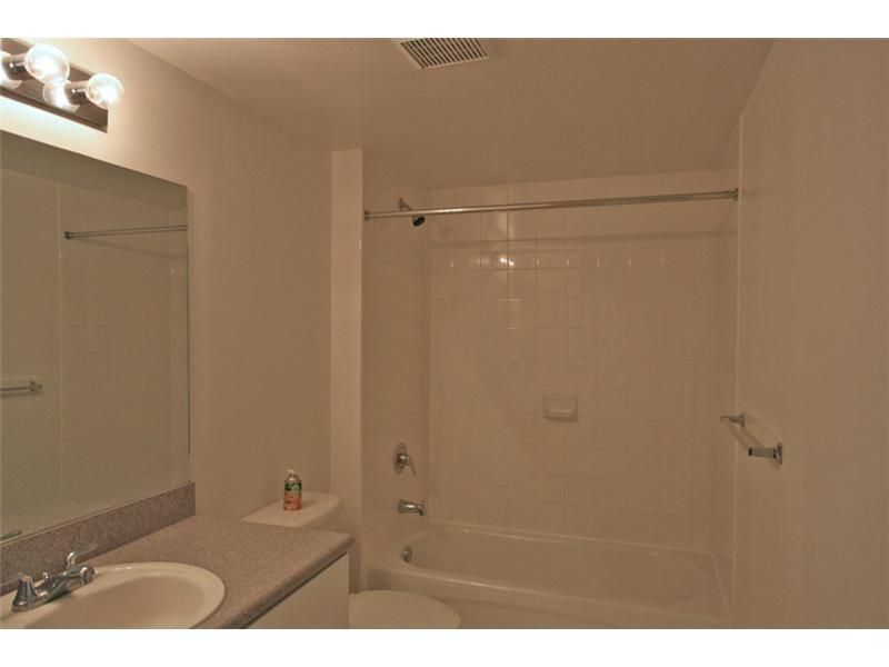 816 Northwest 11th St, Miami, FL 33136