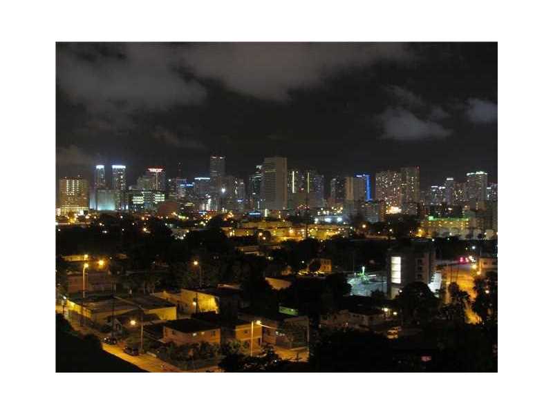 816 Northwest 11th St, Miami, FL 33136