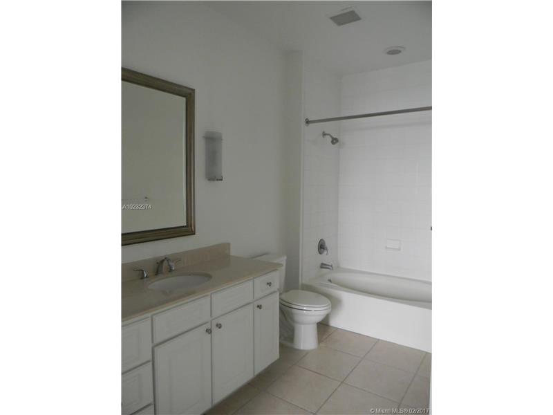 2001BISCAYNE BL, Miami, FL 33137