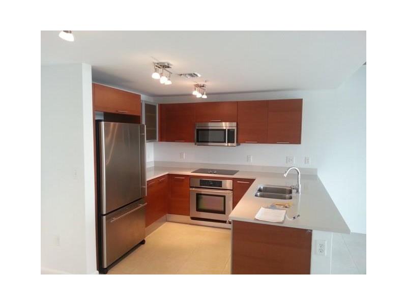 3250 Northeast 1 AV, Miami, FL 33137