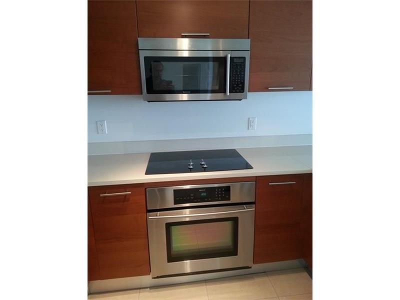 3250 Northeast 1 AV, Miami, FL 33137