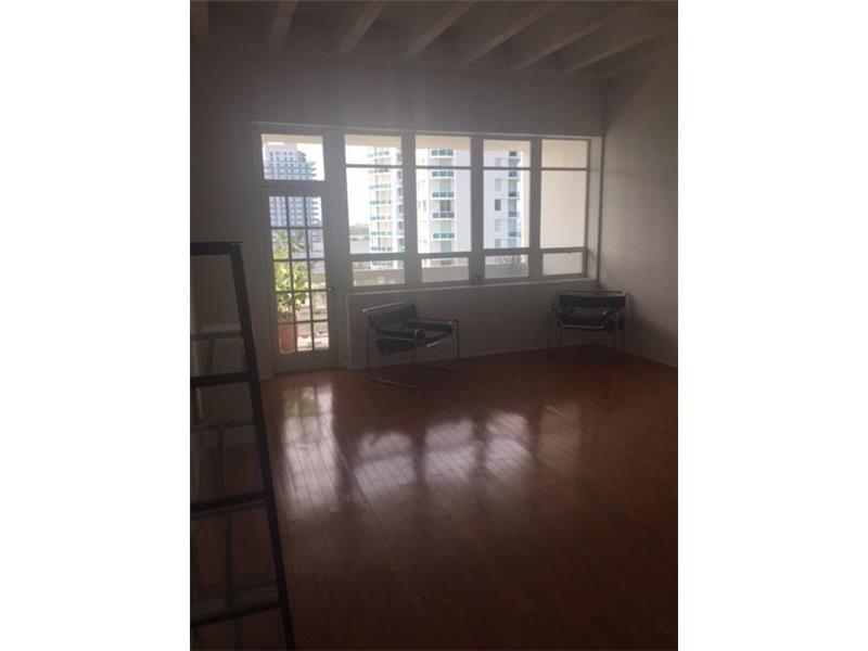 2121 North Bayshore Dr, Miami, FL 33137