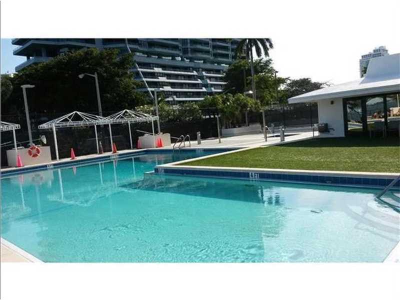 600 Northeast 36 st, Miami, FL 33137