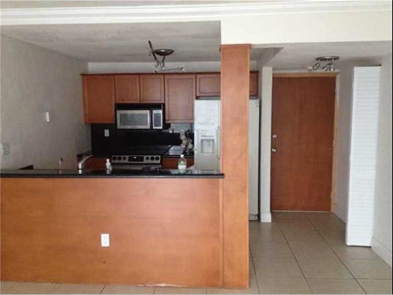 600 Northeast 36 st, Miami, FL 33137