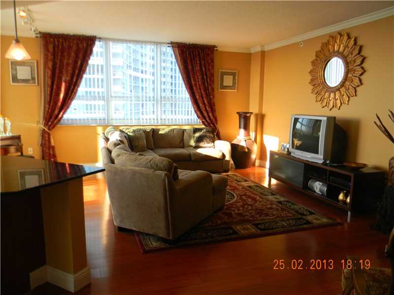 2000 North BAYSHORE, Miami, FL 33137