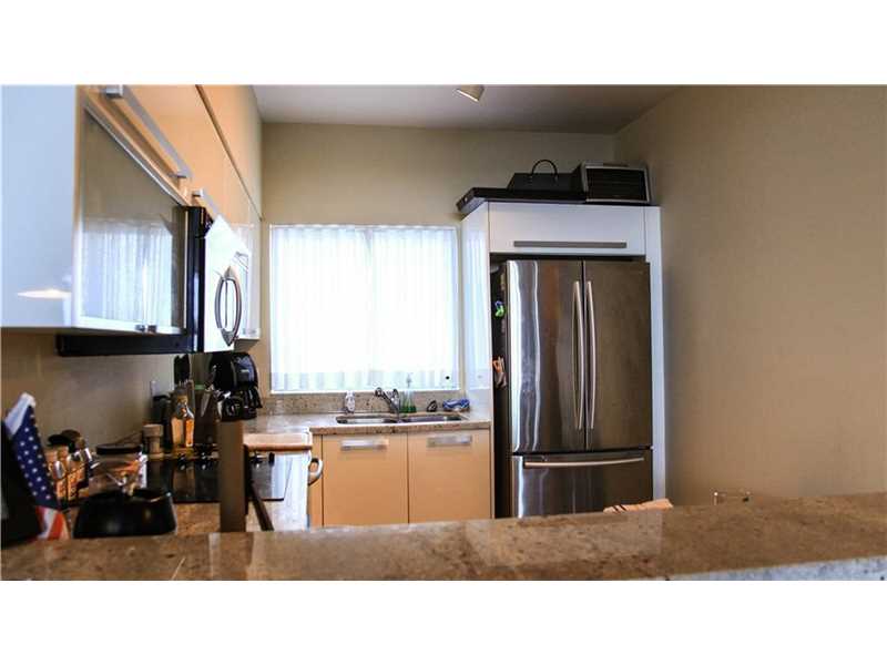 601 Northeast 36th St, Miami, FL 33137