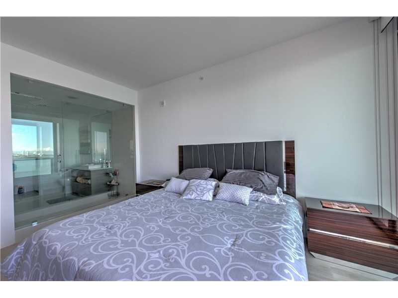 460 Northeast 28, Miami, FL 33137