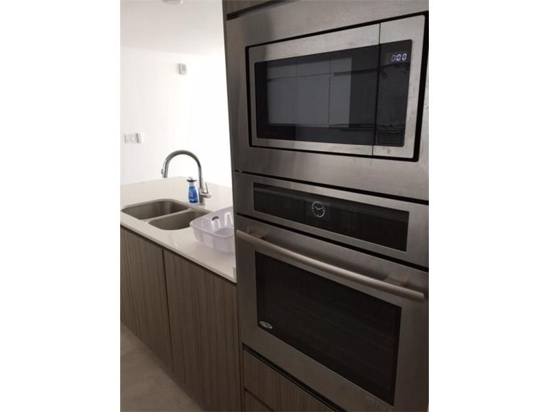 600 Northeast 27TH ST, Miami, FL 33137