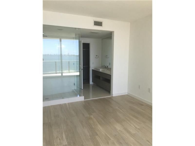 460 Northeast 28 ST, Miami, FL 33137