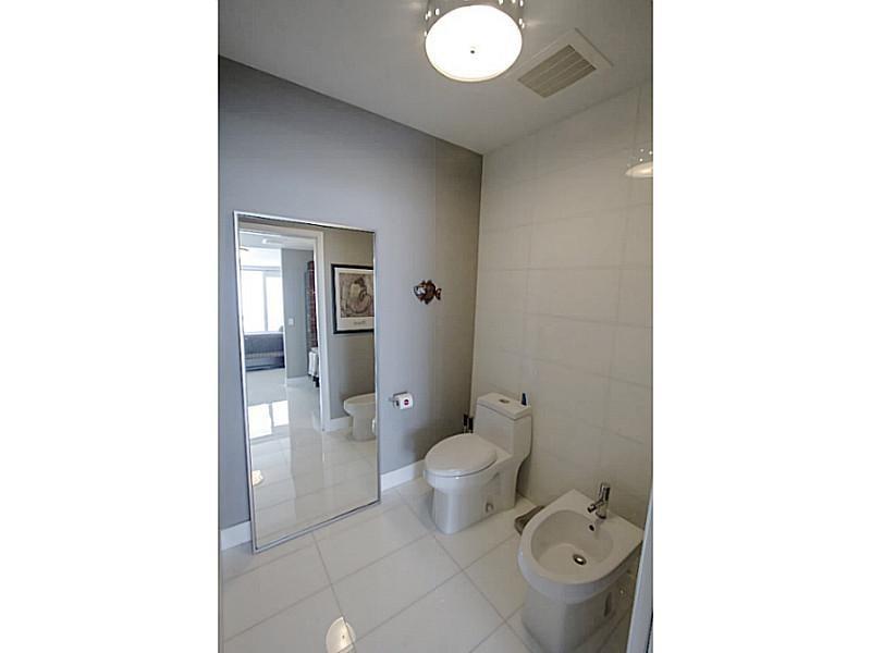 2020 North Bayshore Dr, Miami, FL 33137