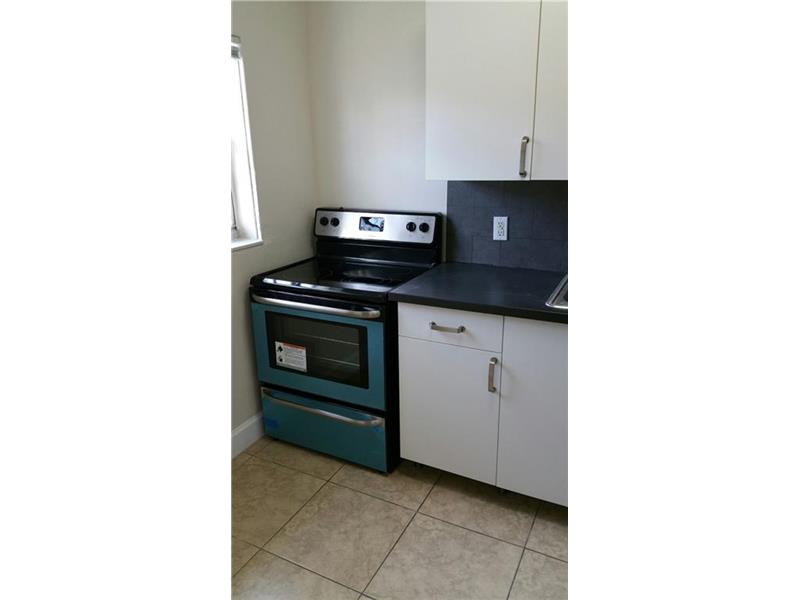 550 Northeast 68th St, Miami, FL 33138