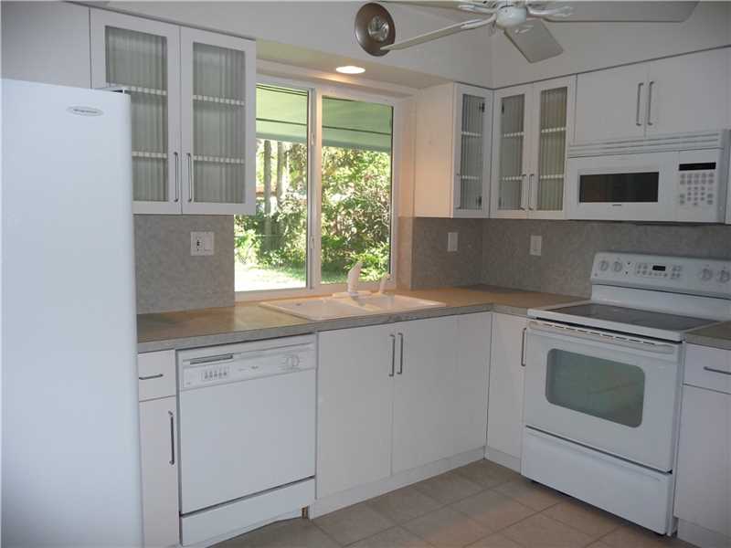 315 Northeast 89th St, El Portal, FL 33138