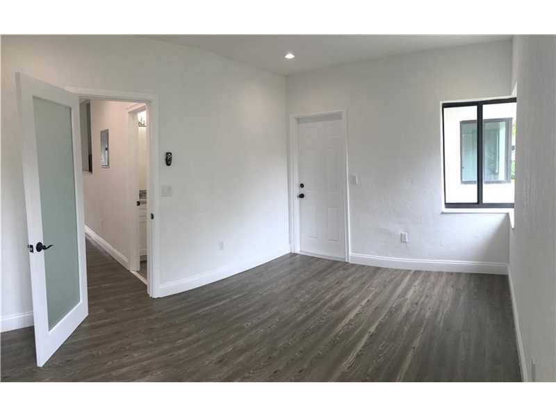 560 Northeast 69 st, Miami, FL 33138