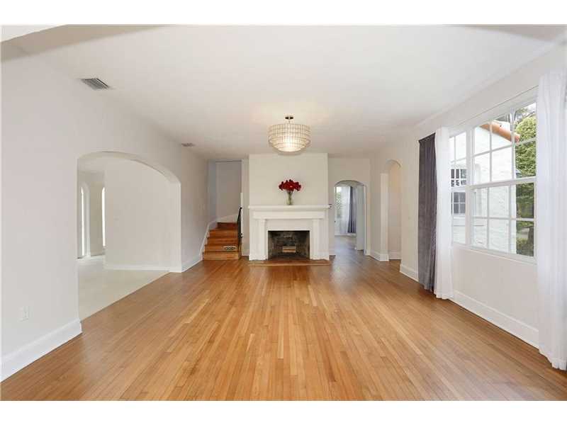 790 Northeast 72nd St, Miami, FL 33138