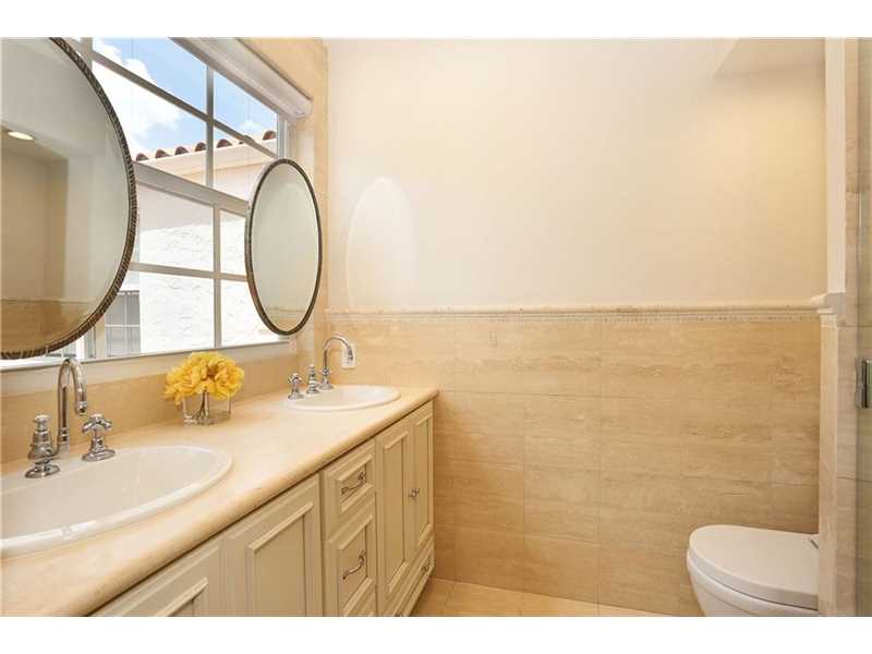 790 Northeast 72nd St, Miami, FL 33138
