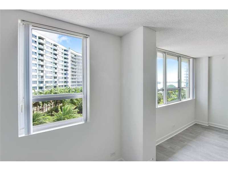 1500Bay Rd, Miami Beach, FL 33139