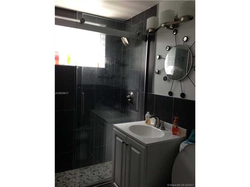 1115Meridian Ave, Miami Beach, FL 33139