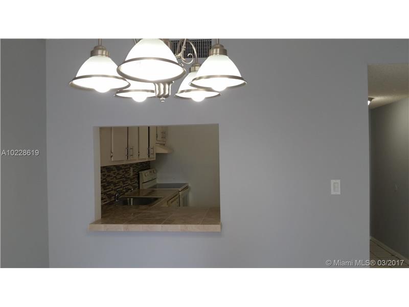 1665Bay Rd, Miami Beach, FL 33139