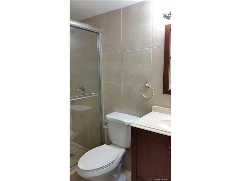 1665Bay Rd, Miami Beach, FL 33139
