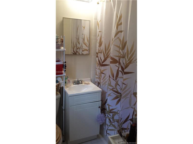 642Michigan Ave, Miami Beach, FL 33139