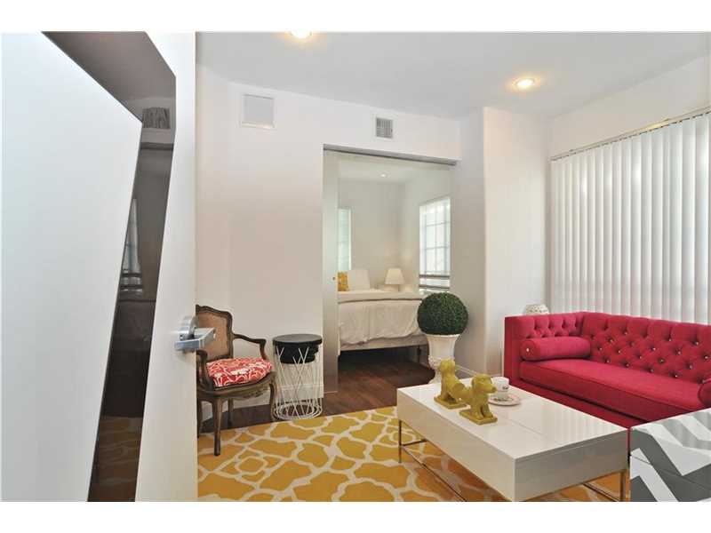 52615 St, Miami Beach, FL 33139