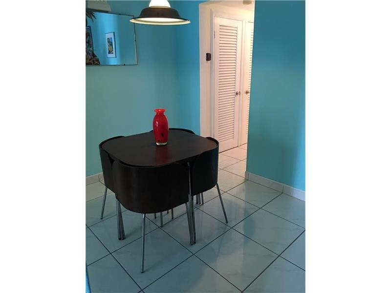 1755Washington Ave, Miami Beach, FL 33139