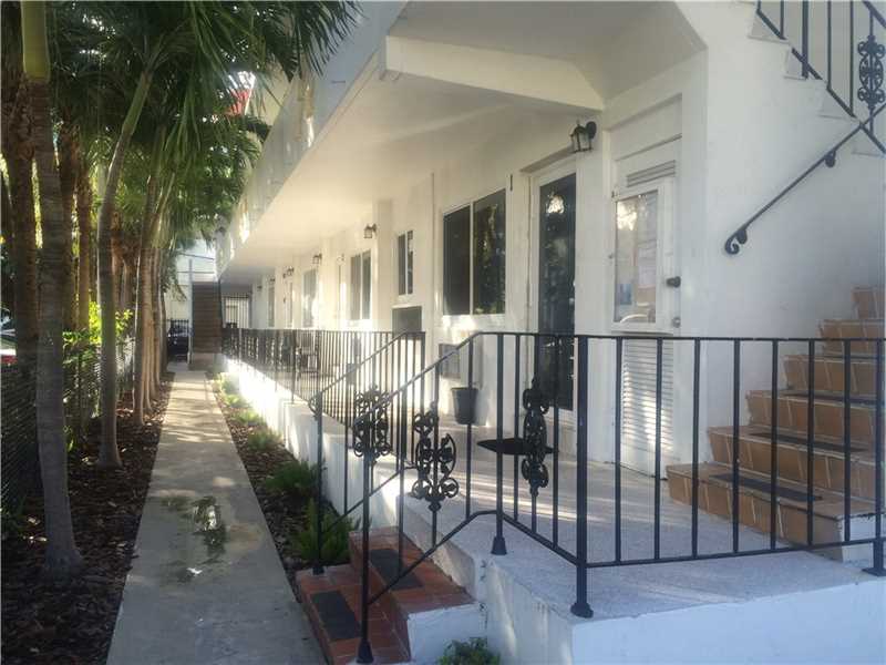 428 Collins Ave 1, Miami Beach, FL 33139