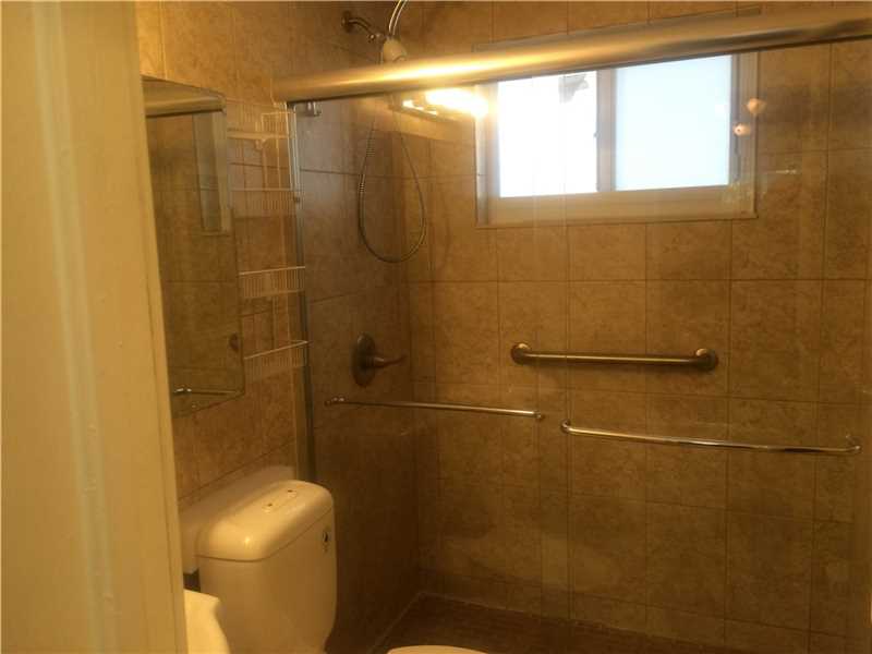 428 Collins Ave 1, Miami Beach, FL 33139