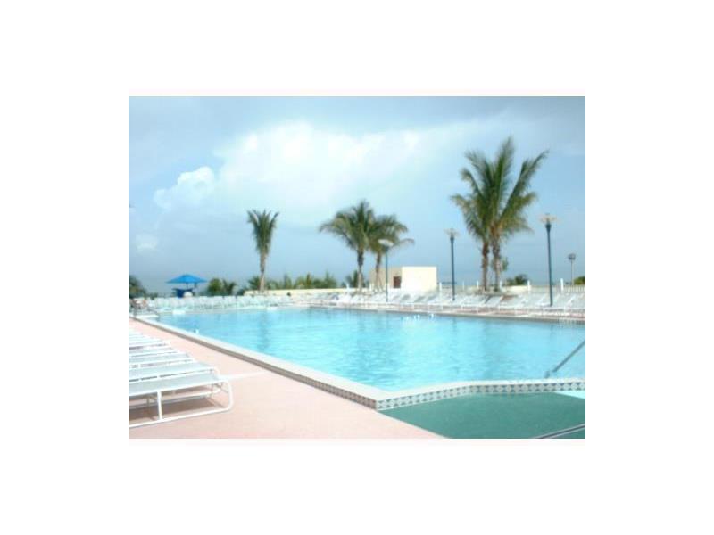 2301Collins Ave, Miami Beach, FL 33139