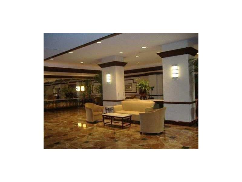 2301Collins Ave, Miami Beach, FL 33139