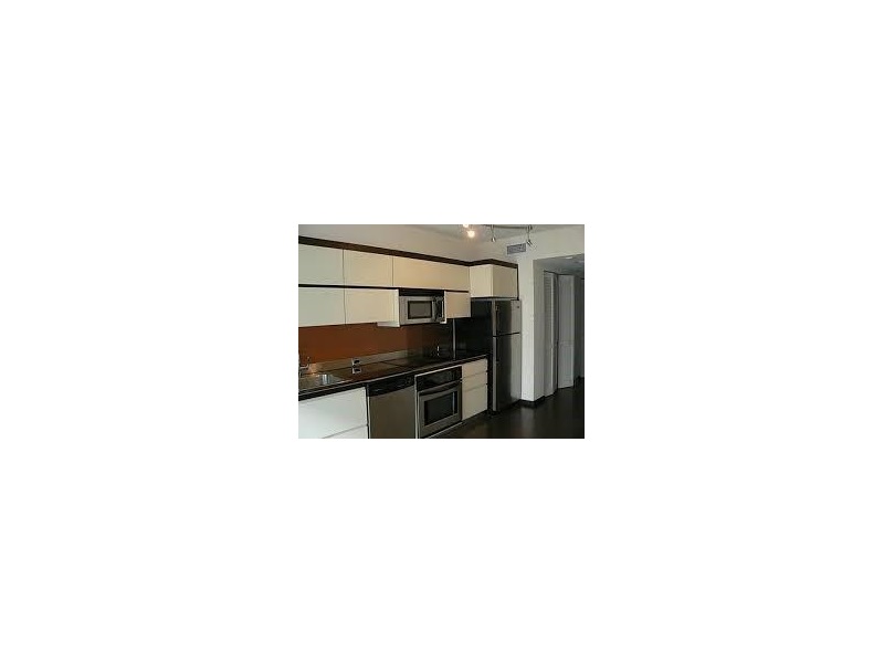 43521st St, Miami Beach, FL 33139