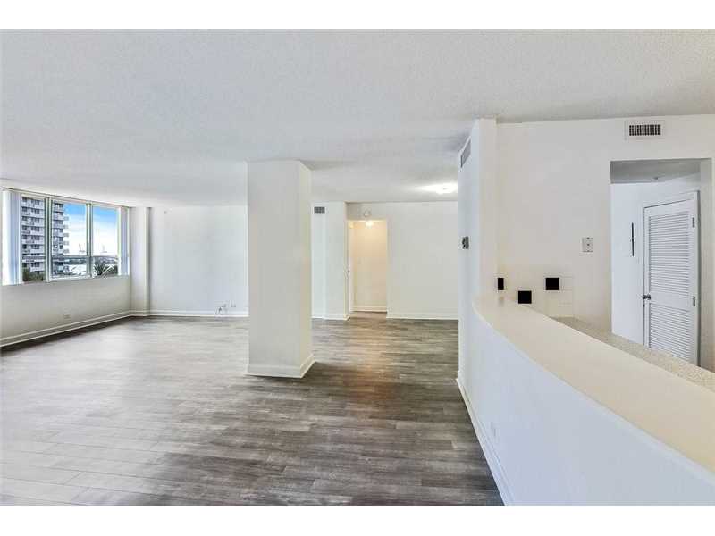 1500Bay Rd, Miami Beach, FL 33139
