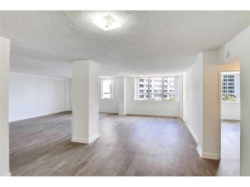 1500Bay Rd, Miami Beach, FL 33139