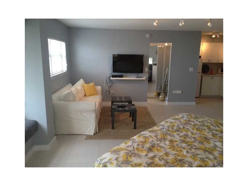 1881Washington Ave, Miami Beach, FL 33139