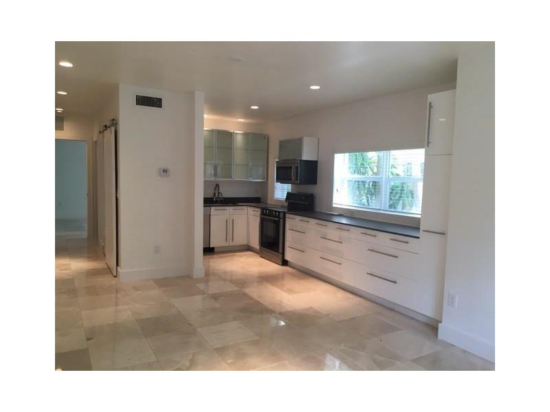 929Michigan Ave, Miami Beach, FL 33139