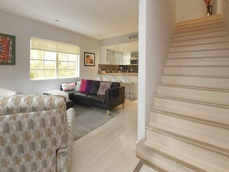 1061Michigan Ave, Miami Beach, FL 33139