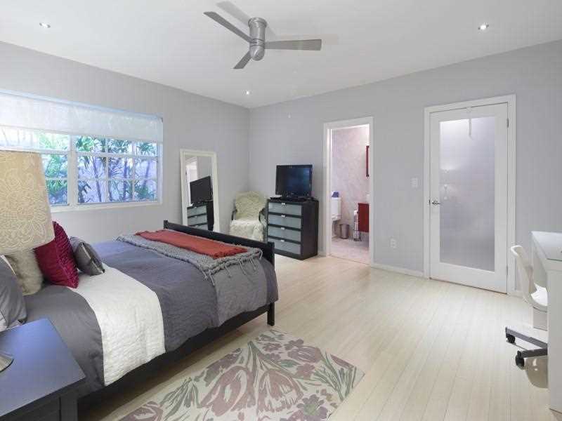 1061Michigan Ave, Miami Beach, FL 33139