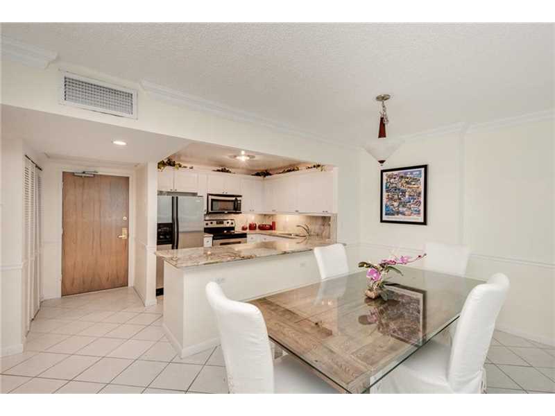 2301Collins Ave, Miami Beach, FL 33139