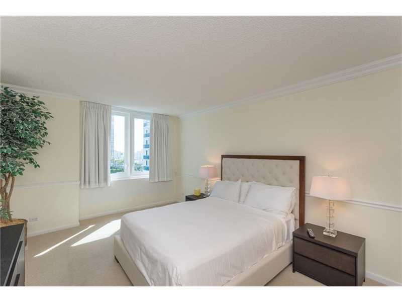 2301Collins Ave, Miami Beach, FL 33139